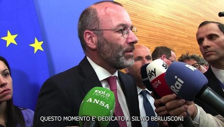 Morte Berlusconi, Weber (Ppe): "Oggi lo ricordiamo come un buon amico"