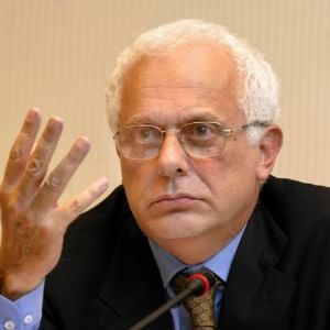 Visco: "S&igrave; alla bad bank, salvare gli istituti ma senza bruciare i soldi dei cittadini"