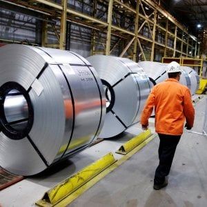 ArcelorMittal in sella all'Ilva, ma i sindacati attaccano: "Parte malissimo"