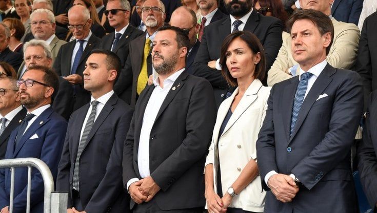 Centrodestra diviso, Salvini: "Spero un altro Parlamento elegga il Colle". Meloni: "Non lo sosterremo mai"