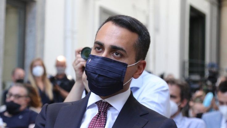 M5S, Grillo attacca la Nato e difende la Cina dopo il G7. Di Maio rassicura Palazzo Chigi: "Posizione personale"