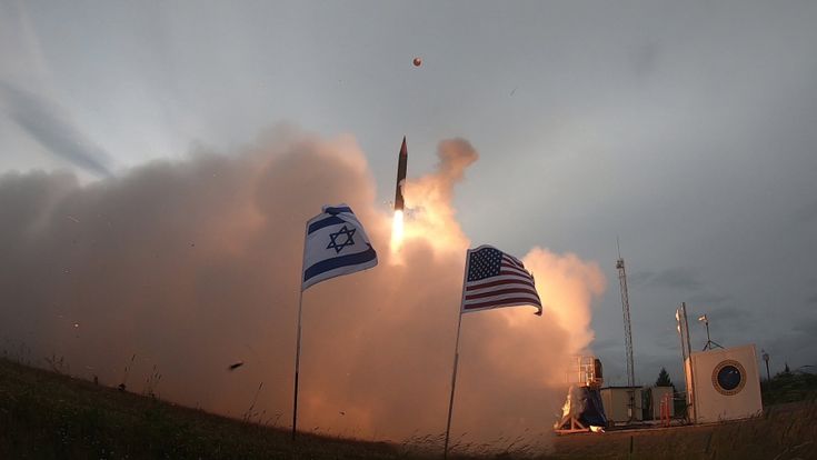 Iran, fra dialogo e reattori partita doppia sul nucleare 