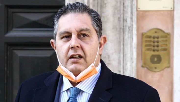 Covid, Toti: "Ma quale libertà limitata, il lasciapassare va esteso. Ci salverà da nuovi lockdown”