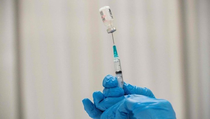 Censimento NoVax, scontro fra il garante della privacy e Musumeci: "Viola i diritti". "Non sapete cos'è una pandemia"