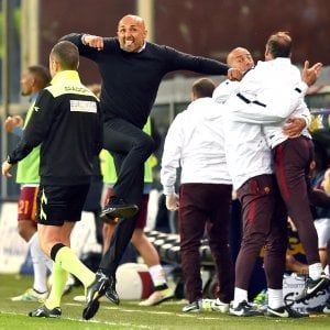Roma, Spalletti: "Totti è un diamante, felicissimo se resta"