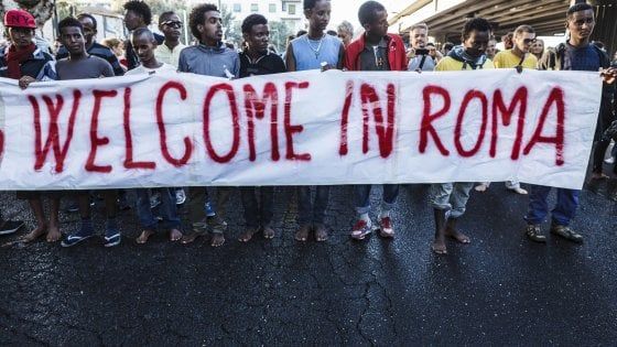 Settimana del razzismo a  Roma, l'accoglienza è a casa "Ospitiamo giovani come noi"