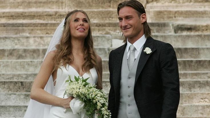 Francesco Totti e Ilary Blasi, domani l'udienza del divorzio: poi lei potrà sposare Bastian