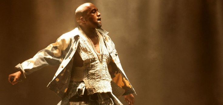 Kanye West difende Bill Cosby, bufera su Twitter