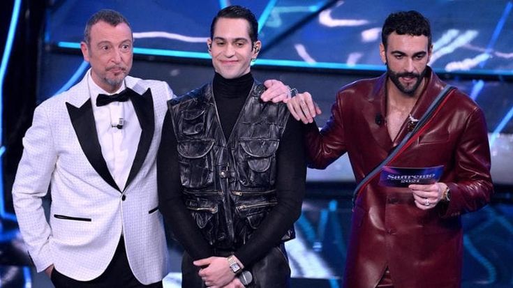 Dallo sguardo complice tra Mengoni e Mahmood alla lunghezza ‘monstre’ dello show, Sanremo è il trionfo dei meme