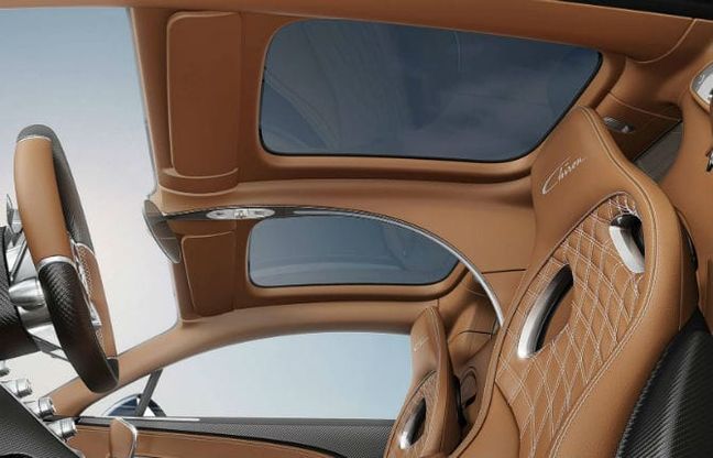 Bugatti Chiron, il cielo è più blu