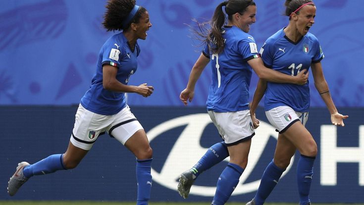Mondiale femminile: un giorno da favorite, la pressione sull’Italia nel ballo per gli ottavi