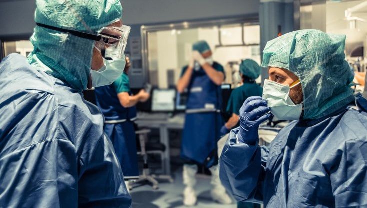 Covid, 91 positivi e crescono le ospedalizzazioni
