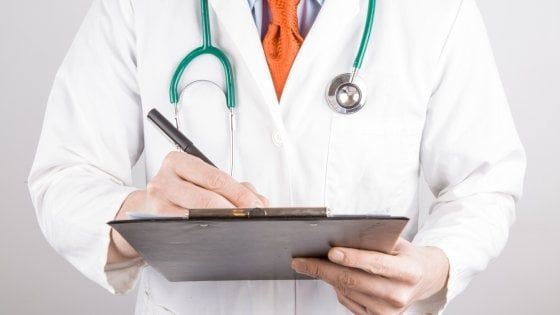 Scienza in cucina: il potere mediatico dei camici bianchi