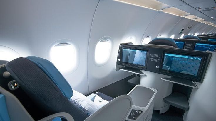 In volo solo in business: crescono le compagnie senza classe economy