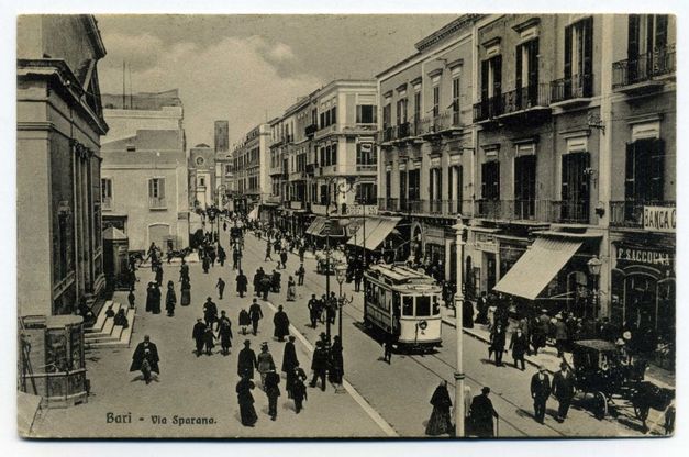 'Via Sparano nel tempo': l'album è un amarcord su Bari