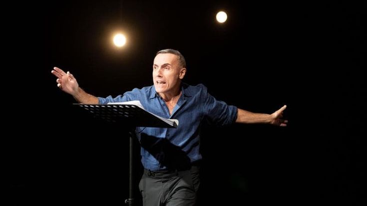 Padri, figli e biciclette: al Teatro India il reading di Valerio Aprea