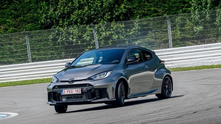Effetto GR, in strada con la Yaris senza compromessi. Ecco come va il piccolo bolide