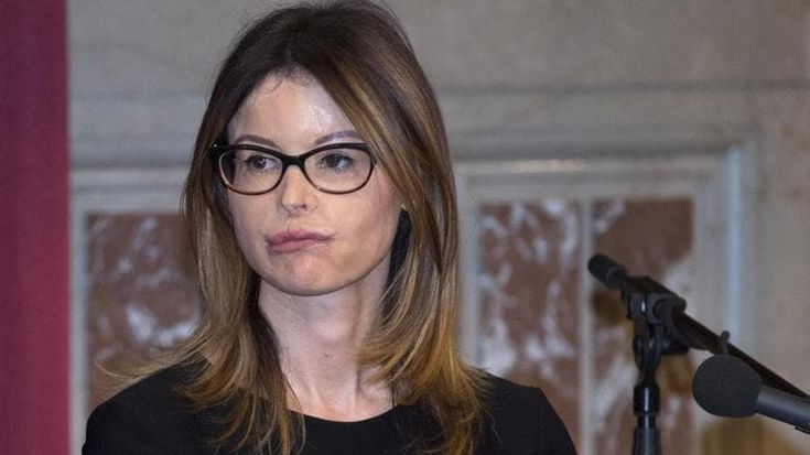 Migranti e patriarcato, Lucia Annibali: “È la destra che è ideologica. La violenza dilaga in casa”