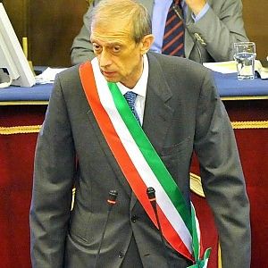 "Mi hanno tirato ghiaia e lattine: non chiedo scusa agli aggressori"