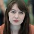 Scrittori, politici e lettori in difesa di Sally Rooney