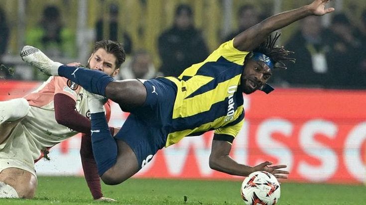 Napoli, sprint per Saint-Maximin, si cerca un accordo per il prestito dell’attaccante