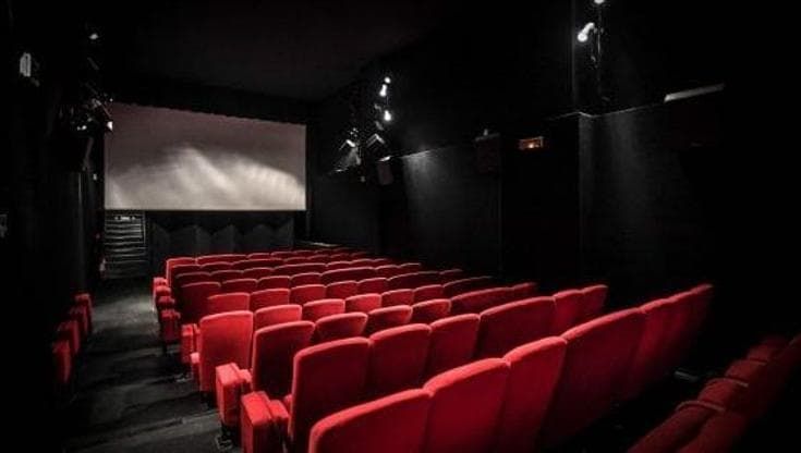Il cinema è vivo, le sale si adeguino