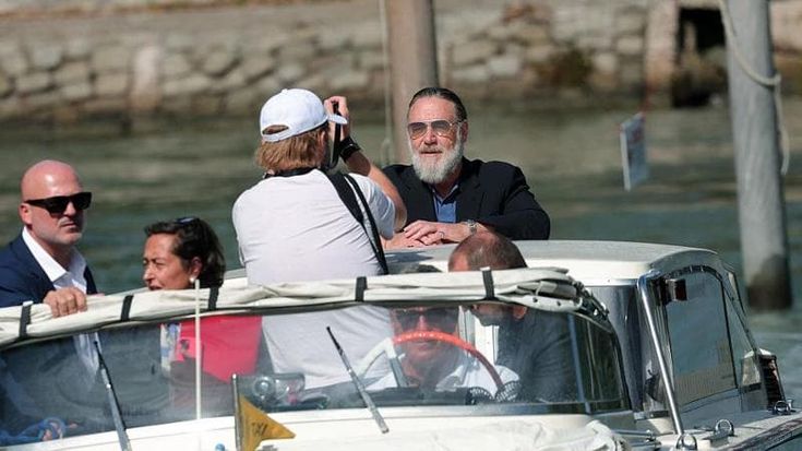 Russell Crowe: “I want to spend more time in Europe with my kids”