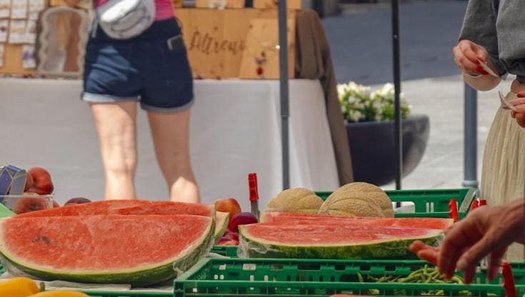 Cosa mangiare (e bere) per difendersi dalle ondate di caldo