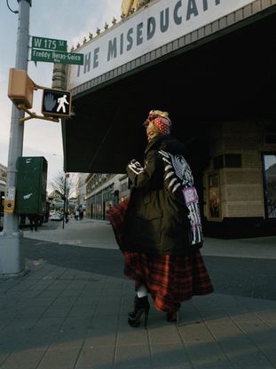 Lauryn Hill diventa stilista per Woolrich: una collezione ispirata al suo disco di culto