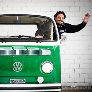 Enrico Brignano, una passione infinita per le classiche