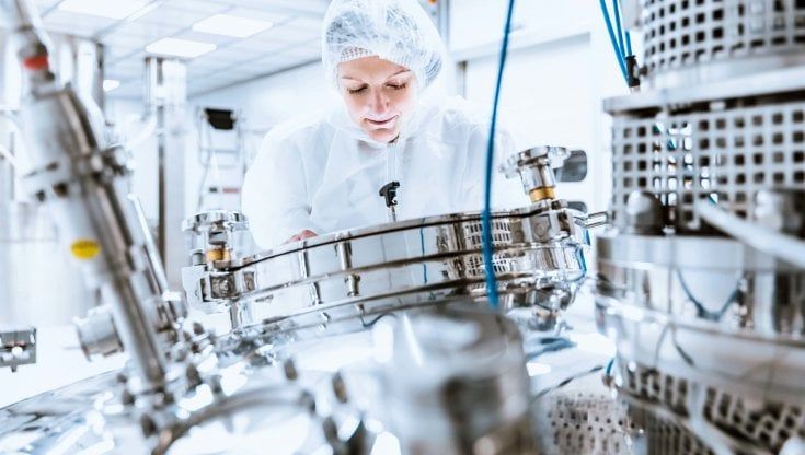 Farmaci, macchinari e costruzioni le imprese che resistono alla crisi