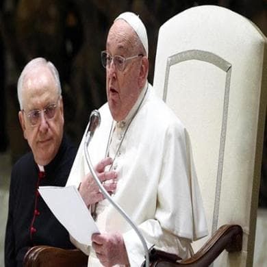Il Papa ricoverato al Gemelli, infezione delle vie respiratorie: “In ospedale fino a cinque giorni”