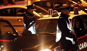 Movida, controlli nella notte<br />sequestrate 101 auto a Chiaia