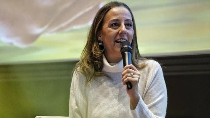 Toscana, reddito di cittadinanza: a 22mila l’sms di addio. Comuni presi d’assalto