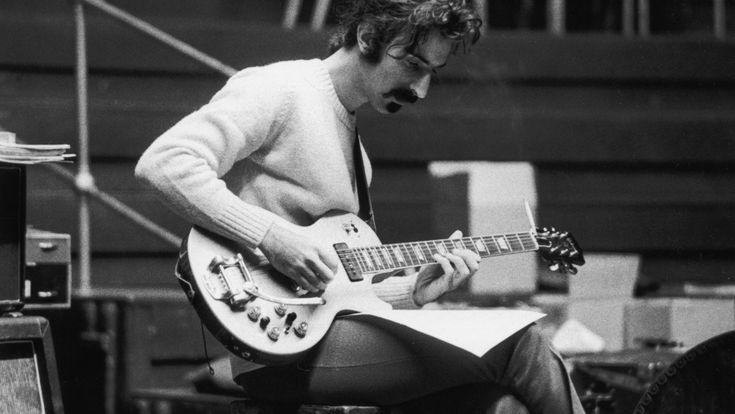 Deep Purple, 'Smoke on the water' e quel concerto 'infuocato' di Frank Zappa