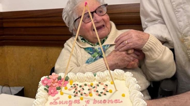 I 100 anni di Pina Tedeschi, dalla campagna alla città: “Il segreto è nei legami con le persone”