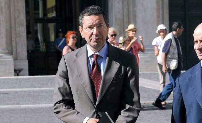 Marino: "Per il Campidoglio una svolta epocale<br />non butteremo i soldi di chi paga le tasse"