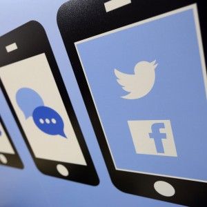 Facebook: aumentano le richieste dei governi su utenti, +24%