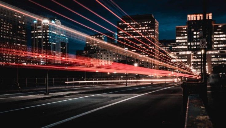 Auto elettriche, ecco l'effetto su 5 grandi città in Italia