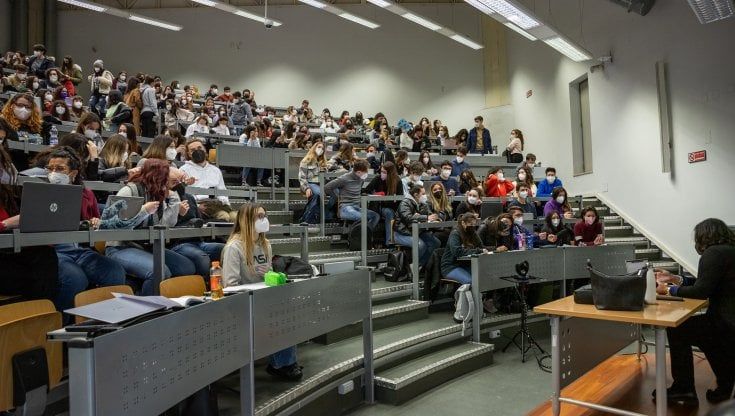 Palermo, l'università riprende le lezioni in presenza: "Finalmente, era ora"
