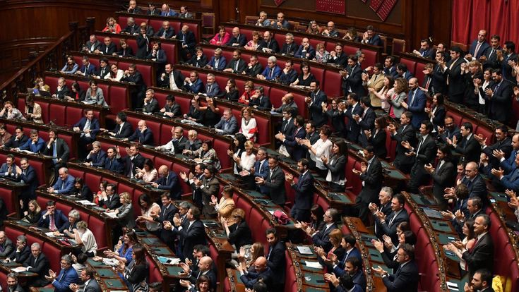 Anticorruzione, la furia dei 5Stelle: “Così si va alla crisi”. Poi spunta la toppa 