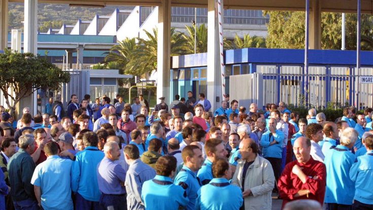 Gli operai Blutec: "Per noi era il posto sicuro, siamo stati traditi e messi nella spazzatura”