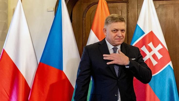 Chi è Robert Fico, il premier slovacco accusato di ’Ndrangheta tra l’amicizia con Putin e la guerra ai giornalisti