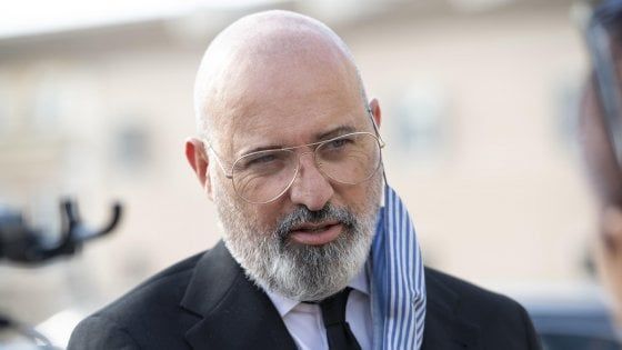 Legge elettorale, Bonaccini: "Per gli italiani non è una priorità". Ma nel Pd c'è chi vota No al referendum