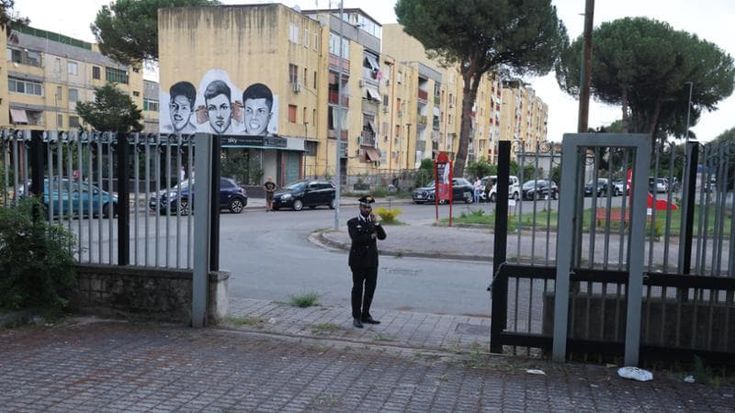 Stupri a Caivano: le violenze anche in una discarica e nell’ex stadio abbandonato