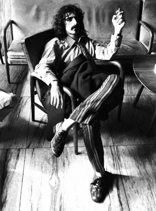 L'icona Frank Zappa<br />venti scatti la raccontano