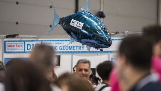 Guanti intelligenti, rotatorie smart e stampanti 3D per bambini. La magia della Maker Faire 