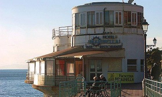 Nervi, una nuova assegnazione<br />per l'ex albergo Marinella
