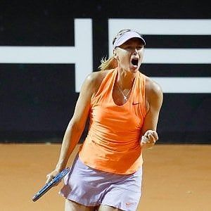 Tennis, Sharapova: il rientro è vincente. Vinci battuta: "Sono tornata bambina"
