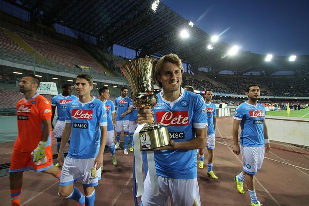Napoli: festa in tono minore per la Coppa Italia, cori e striscioni per Ciro